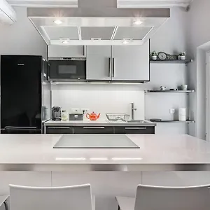 Appartement De Charme Dans Le Luberon, Lagnes